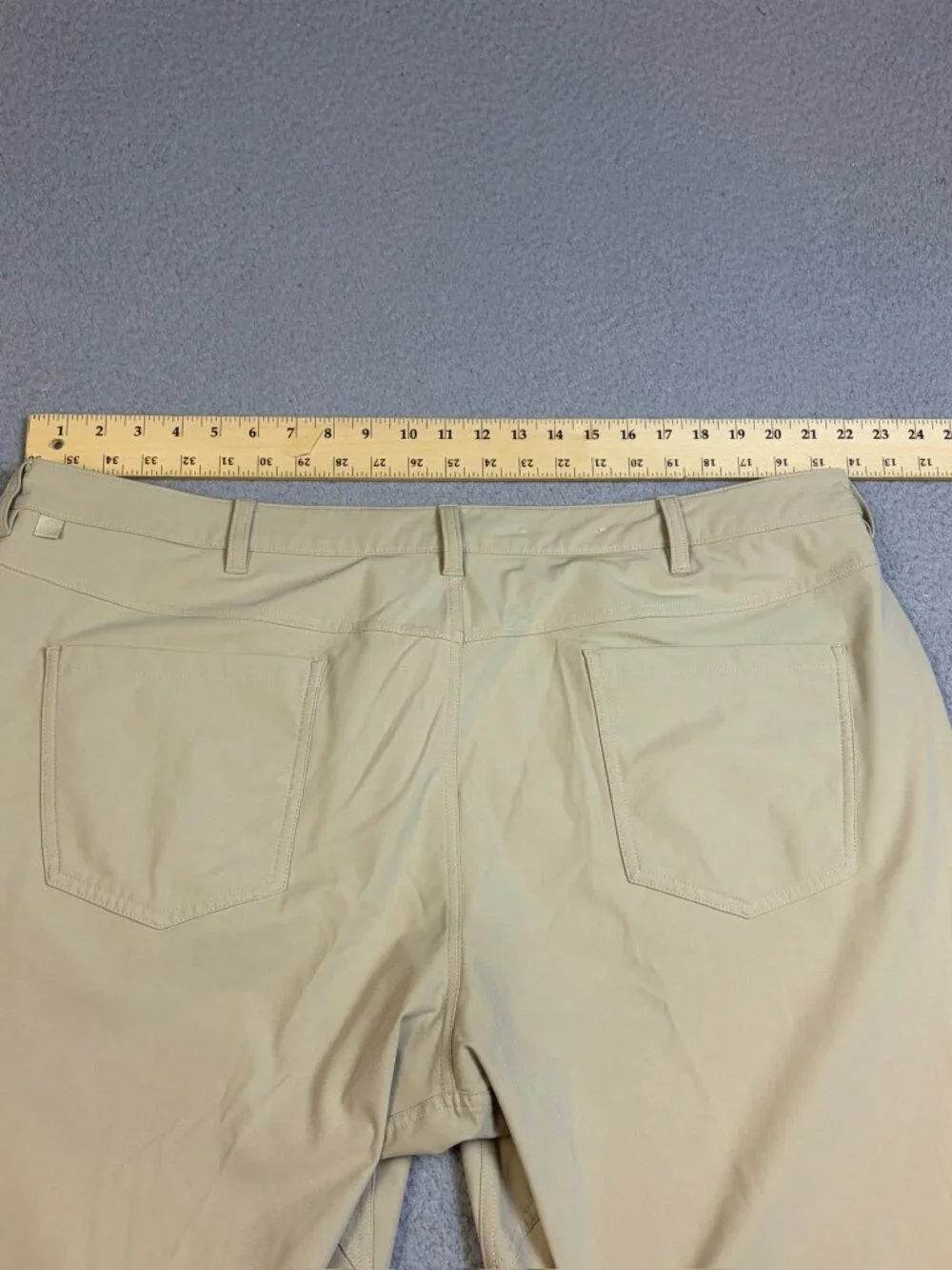 Lululemon Commission Pants Mens 44x33 Beige Performance Chino Stretch Pockets